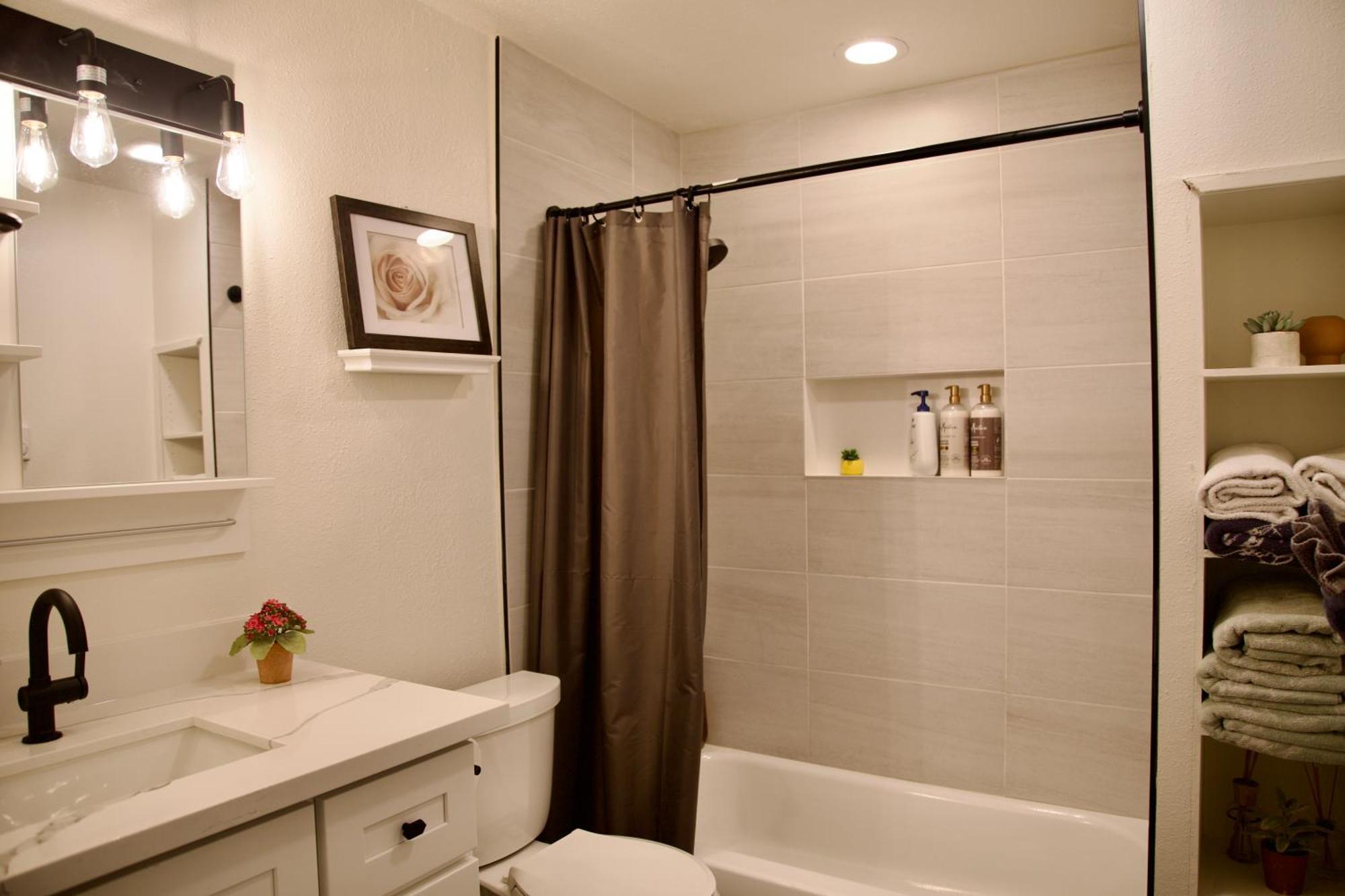Cozy Home Conveniently Located With King Bed Τακόμα Εξωτερικό φωτογραφία